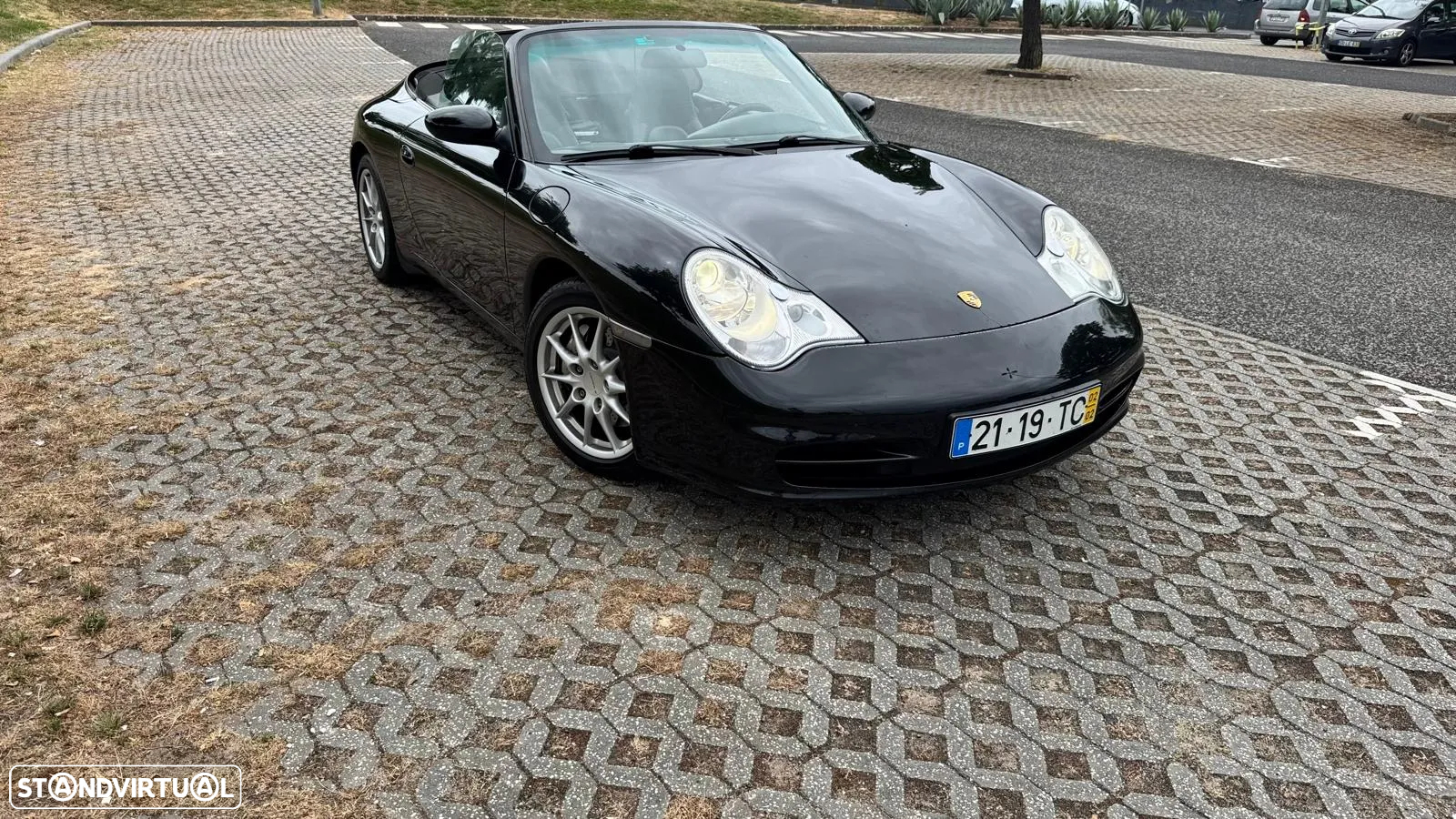 Porsche 911 (996) Carrera 4 - 48