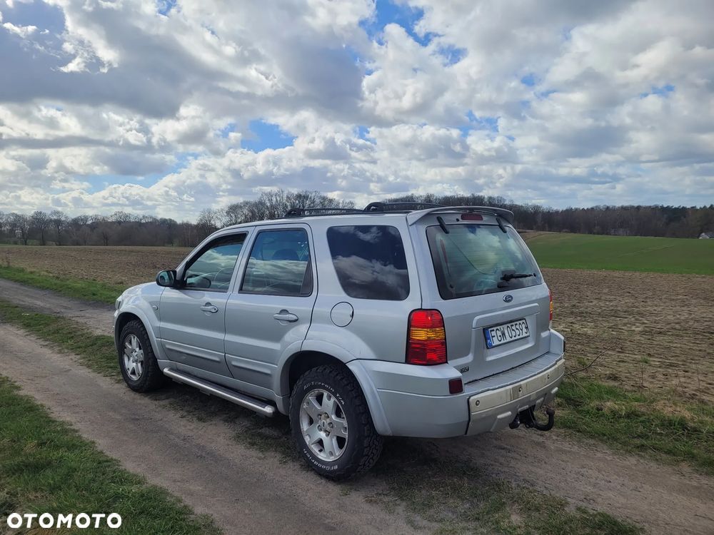 Ford Maverick 3.0 V6 Limited - 4