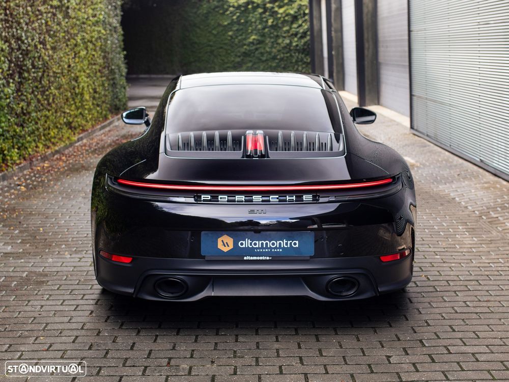 Porsche 911 (992) Carrera - 11