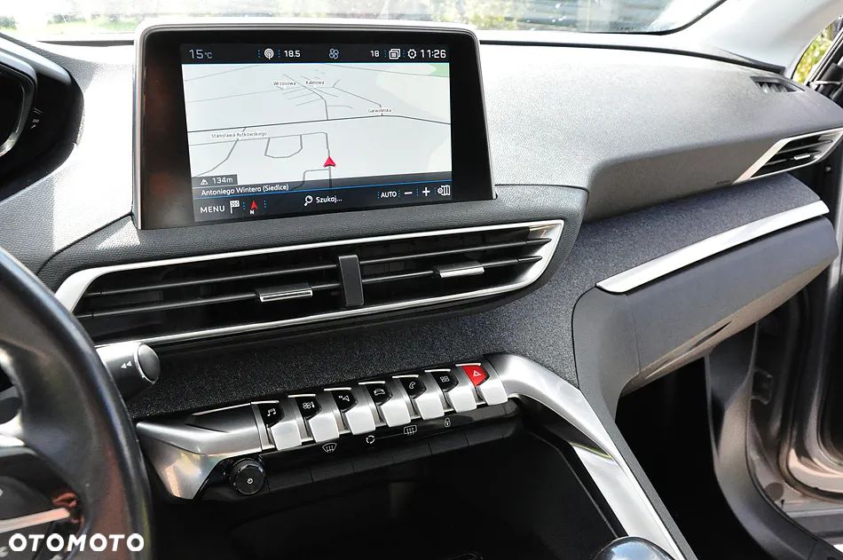Peugeot 3008 1.6 BlueHDi Allure S&S - 18