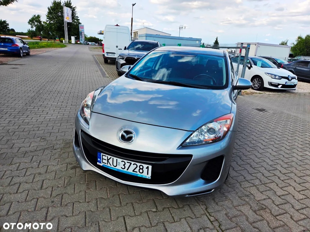 Mazda 3 1.6 CD Exclusive + - 19