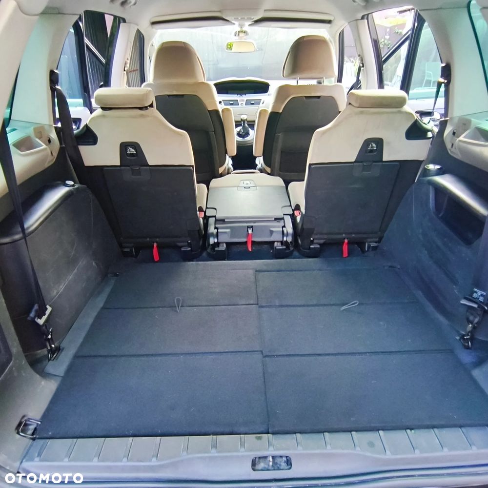 Citroën C4 Grand Picasso 2.0 HDi Exclusive - 25