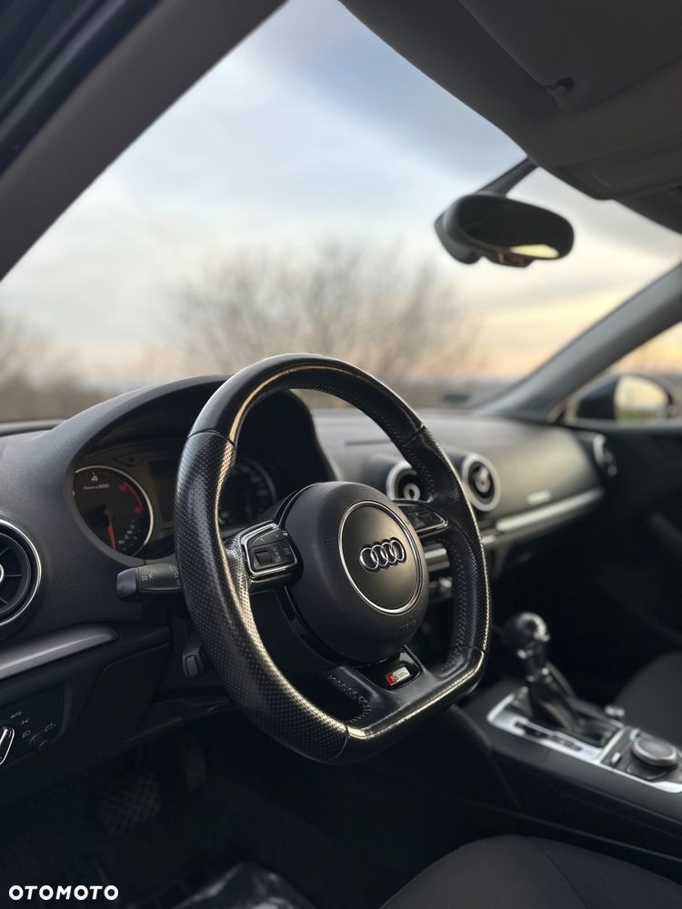 Audi A3 Sportback 1.6 TDI Ambiente S tronic - 12