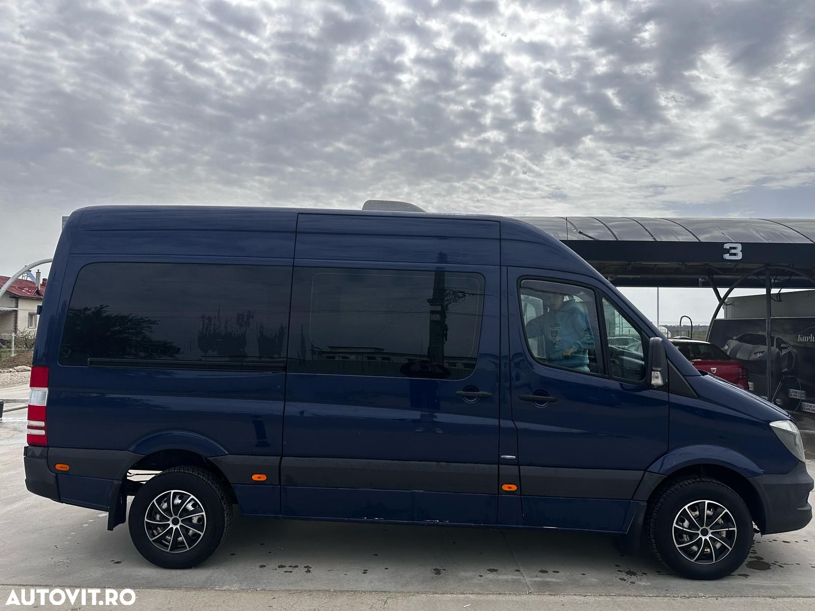 Mercedes-Benz Sprinter - 1