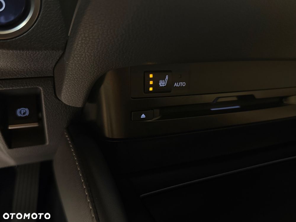 Lexus ES 300h Business Edition - 23