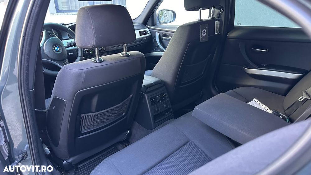 BMW Seria 3 320d - 14