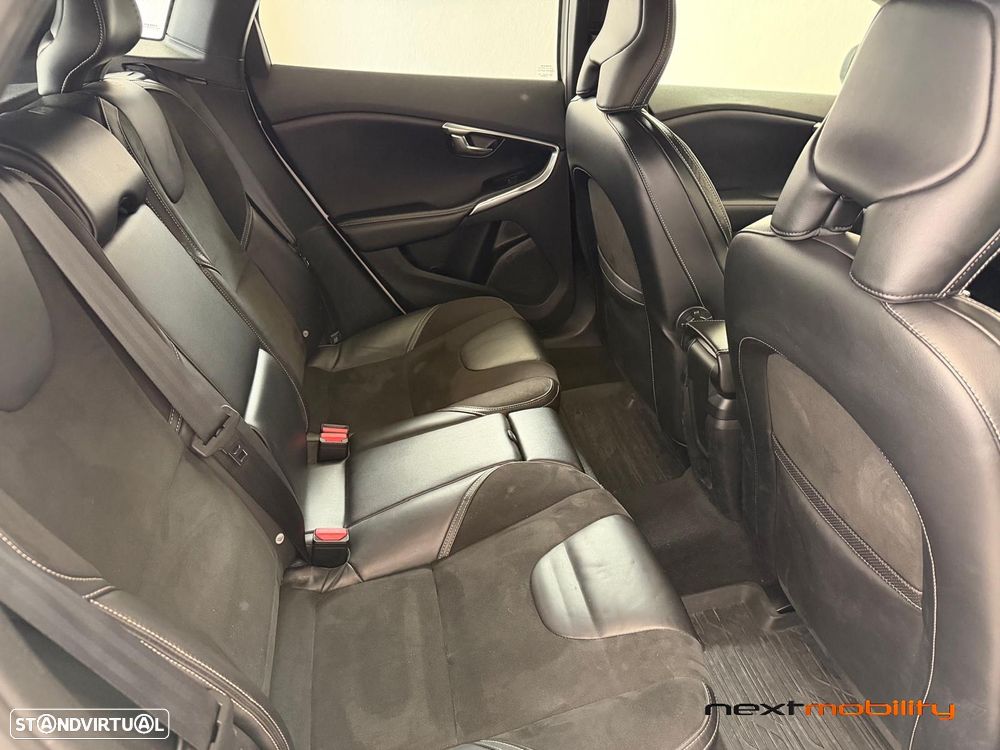 Volvo V40 2.0 D2 R-Design - 14