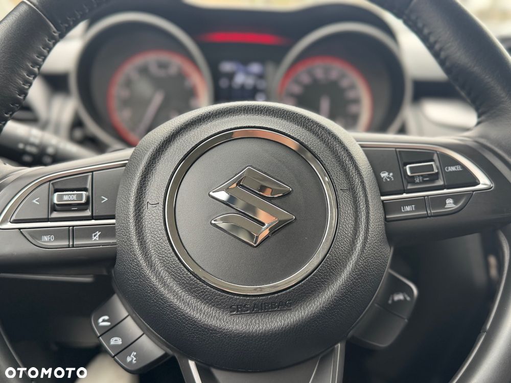 Suzuki Swift 1.2 Dualjet SHVS Premium Plus CVT - 13