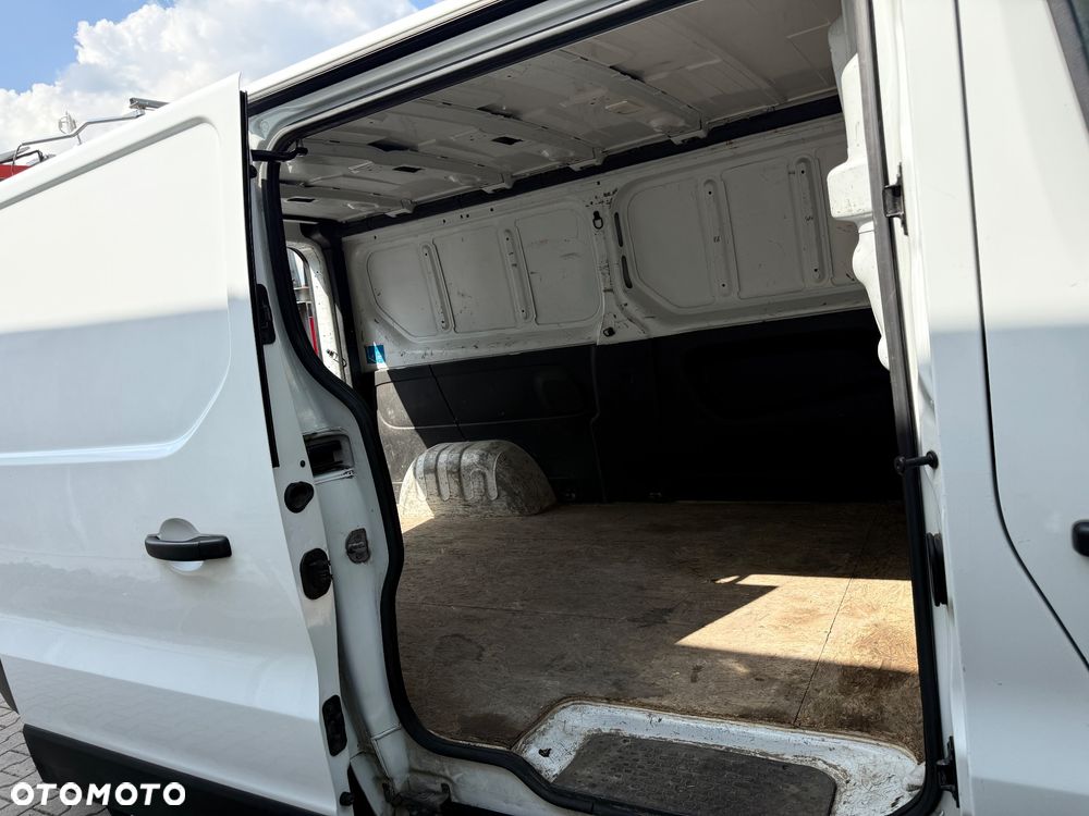 Renault TRAFIC - 7