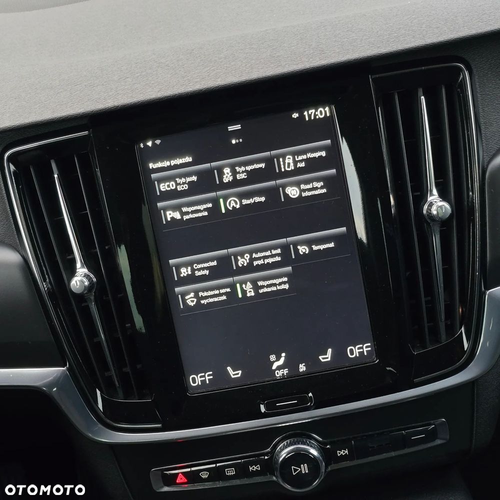 Volvo V90 D3 Momentum - 35