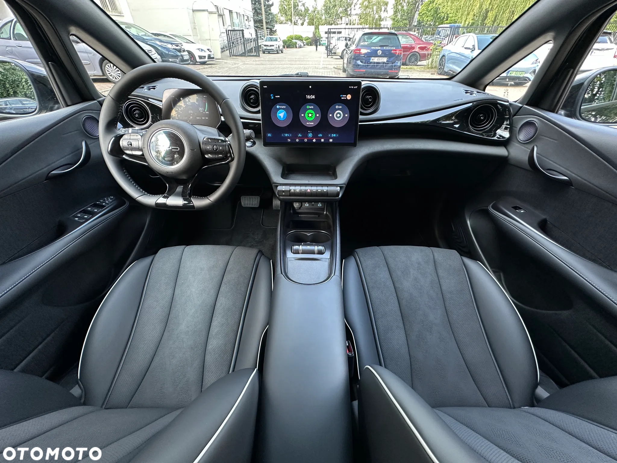 BYD Dolphin - 10