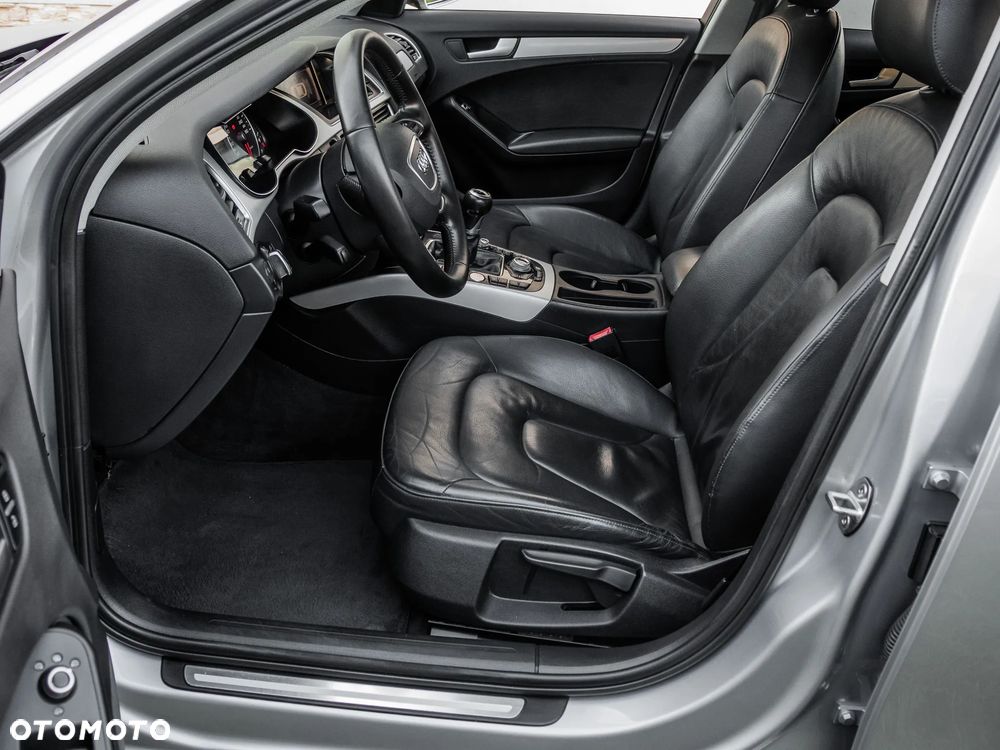 Audi A4 Limousine - 13