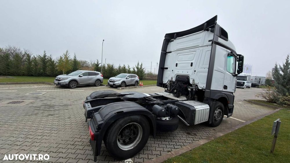 Mercedes-Benz actros - 4
