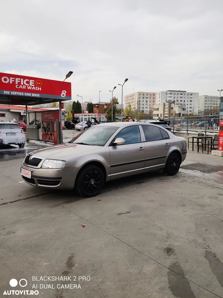 Skoda Superb 1,9 TDI Exclusive - 6