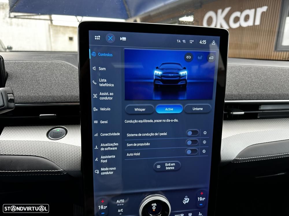 Ford Mustang Mach-E Standard - 32