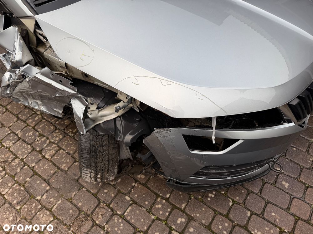 Skoda Karoq 1.5 TSI ACT GPF 4x2 Ambition - 9