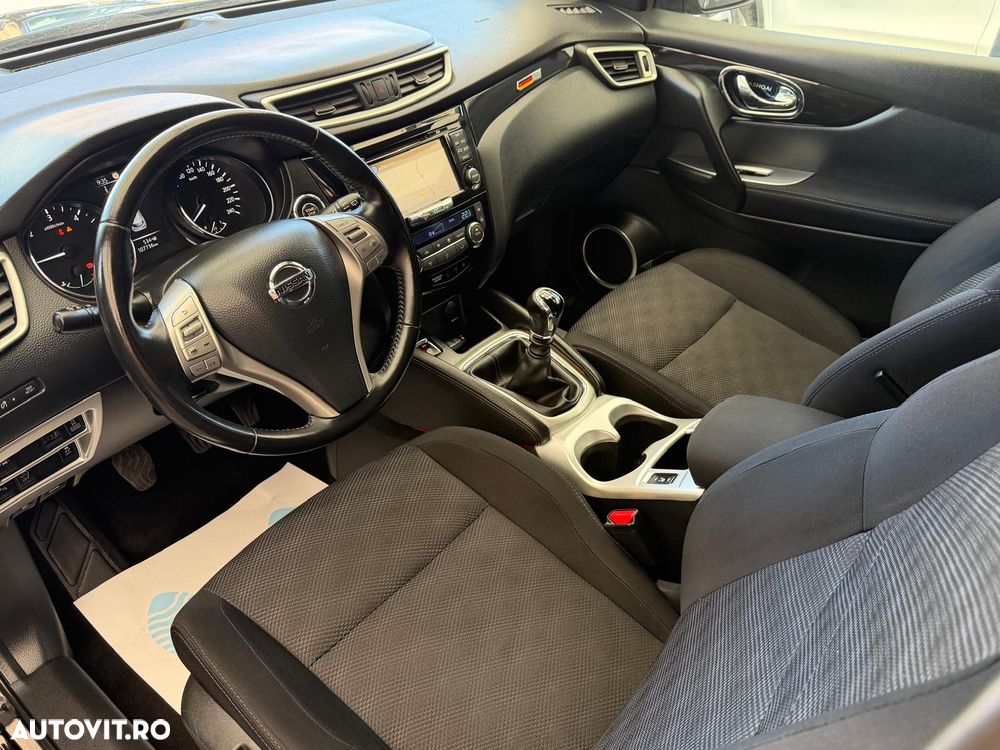 Nissan Qashqai 1.6L dCi Start/Stop 4X4-i N-Connecta - 15