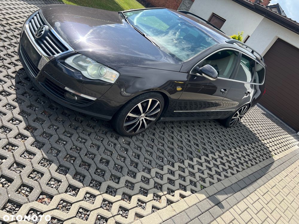 Volkswagen Passat 1.6 Trendline - 1