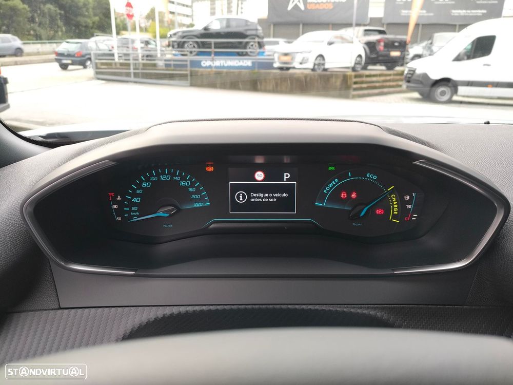 Peugeot 2008 - 9