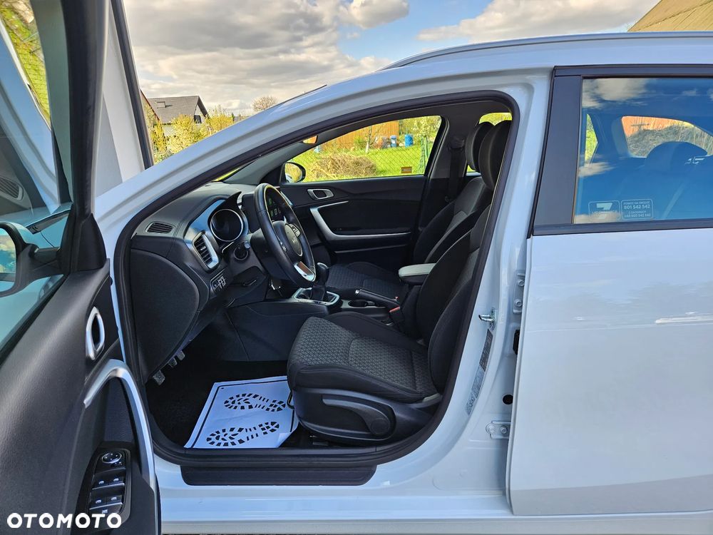 Kia Ceed 1.5 T-GDI S - 11