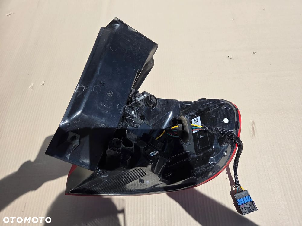 Lampa tylna lewa Citroen C5 Aircross  9817269280 - 9
