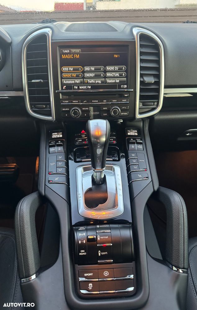 Porsche Cayenne Diesel Platinum Edition - 12