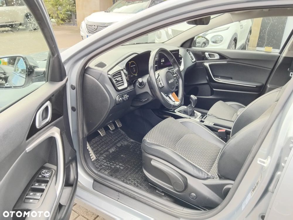 Kia Ceed 1.5 T-GDI Business Line Plus - 18