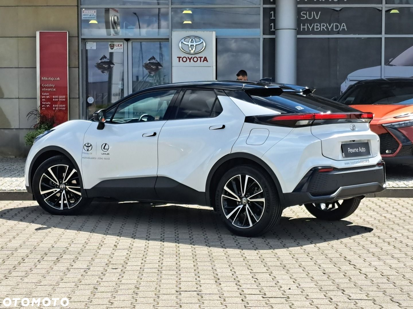 Toyota C-HR 1.8 Hybrid Executive - 4