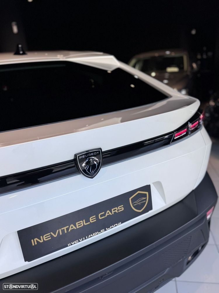 Peugeot 408 1.2 PureTech Allure Pack EAT8 - 18