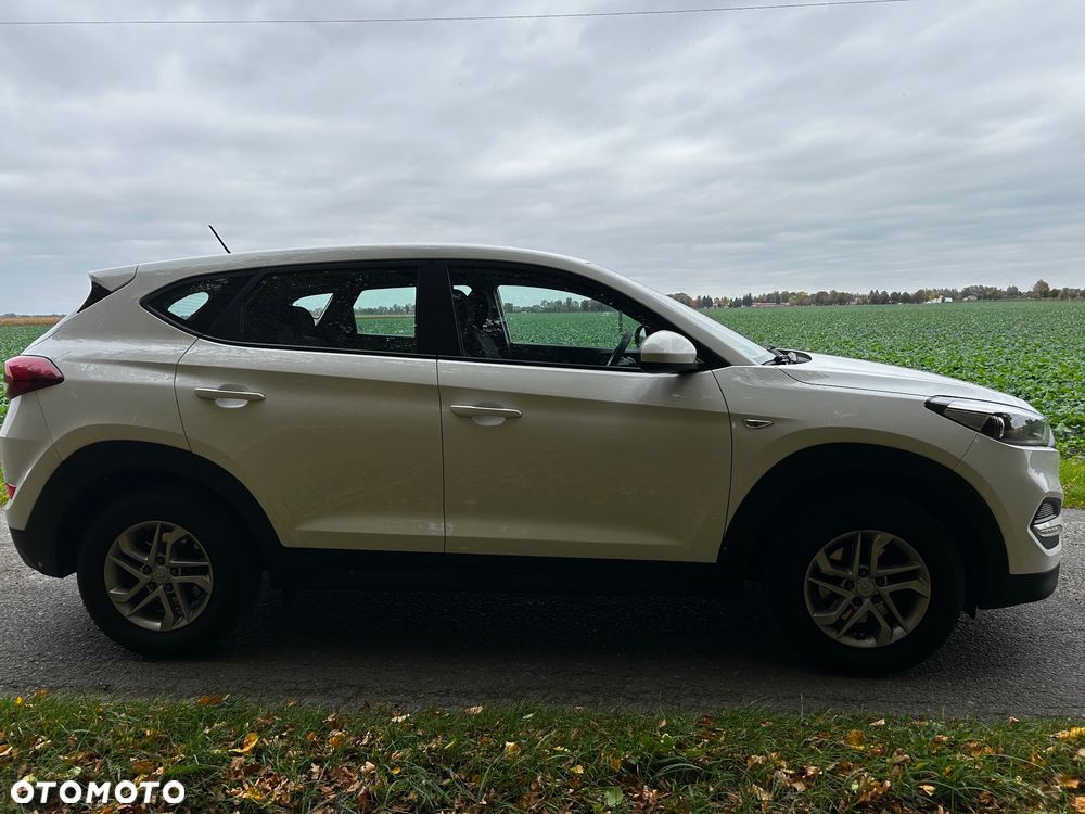 Hyundai Tucson 1.6 GDI BlueDrive Classic 2WD - 11