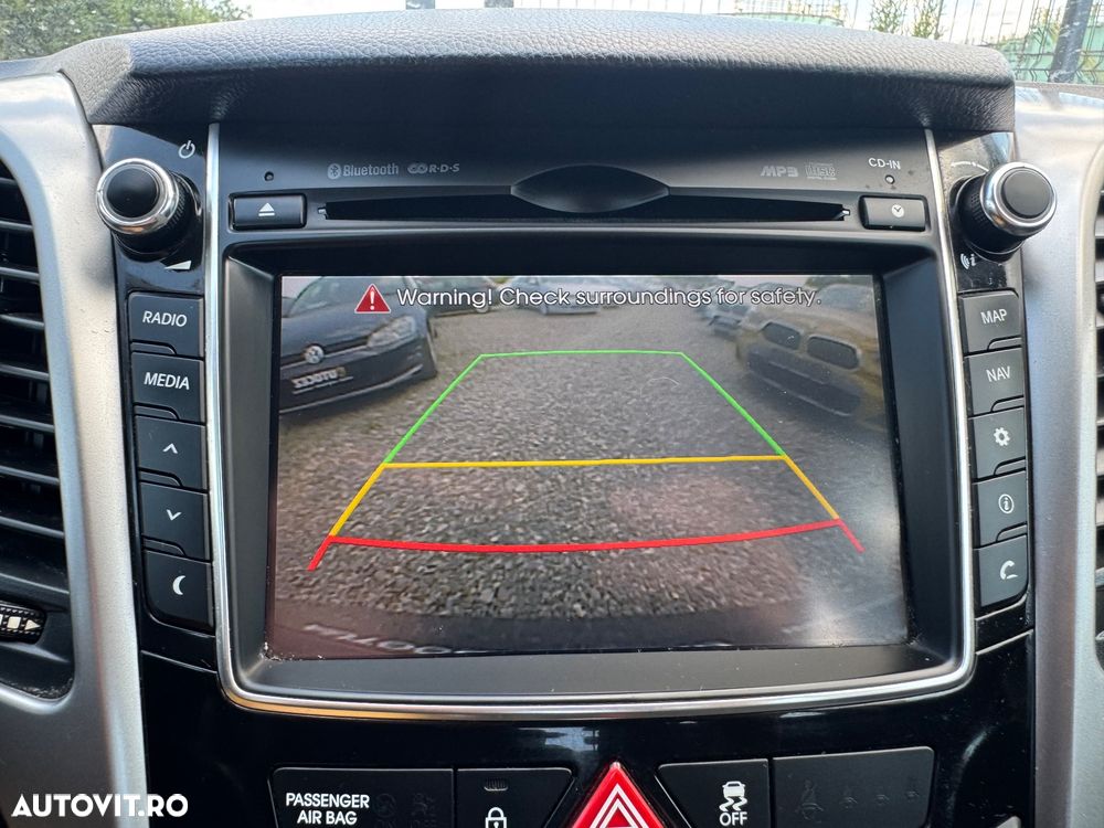 Hyundai i30 1.4 blue Comfort - 14