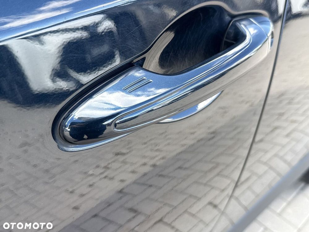 Toyota RAV4 Hybrid Premium 4x2 - 9