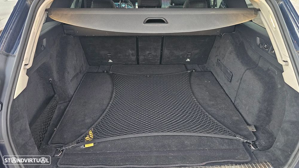 Mercedes-Benz E 220 d T 9G-TRONIC Exclusive - 30