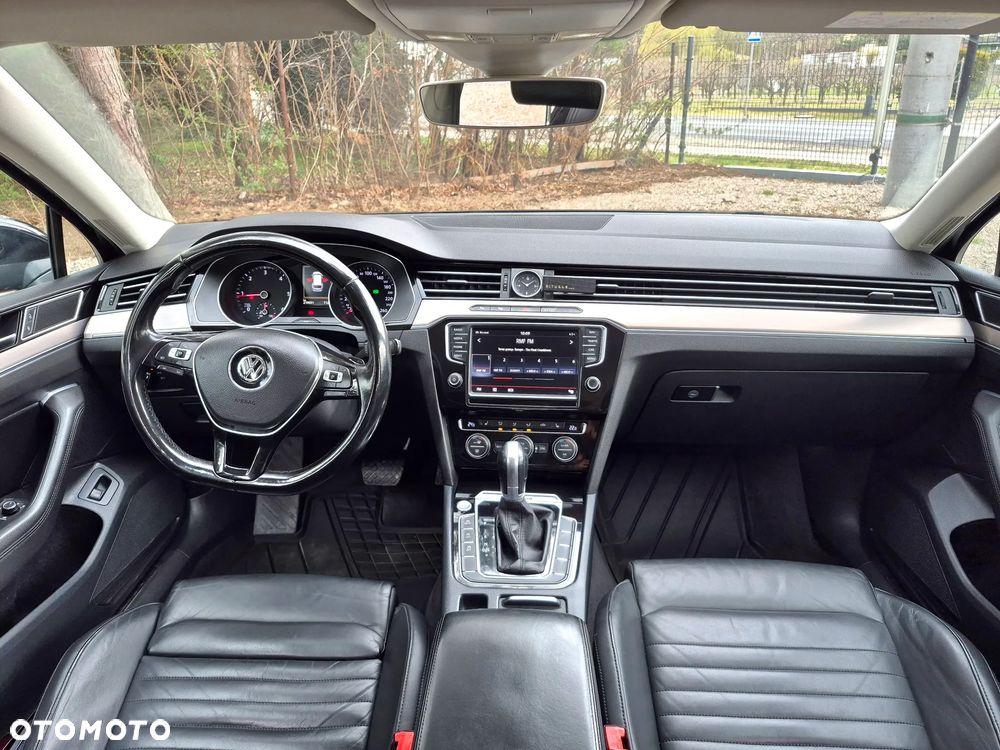 Volkswagen Passat 2.0 TDI SCR (BlueMotion Tech) 4Motion D Highline - 23