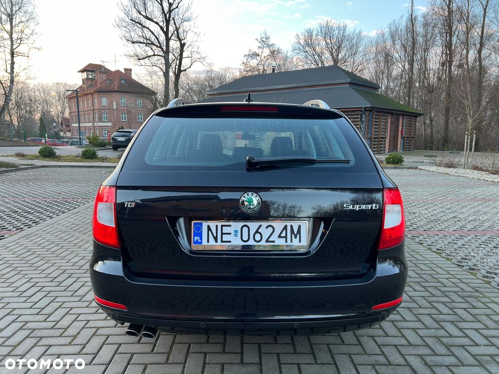 Skoda Superb 2.0 TDI Exclusive - 5