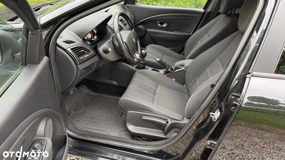 Renault Megane 1.5 dCi Energy Life EU6 - 8