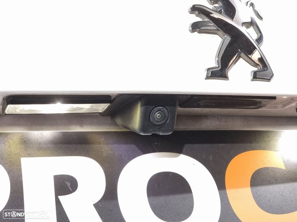 Peugeot 2008 1.5 BlueHDi Allure Pack EAT8 - 30