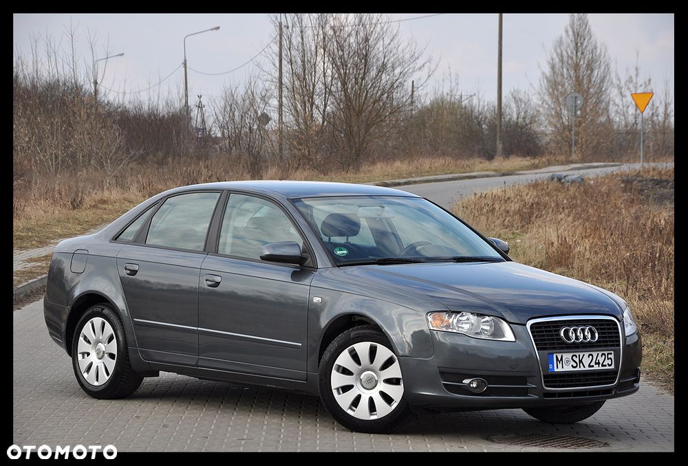 Audi A4 Limousine - 2