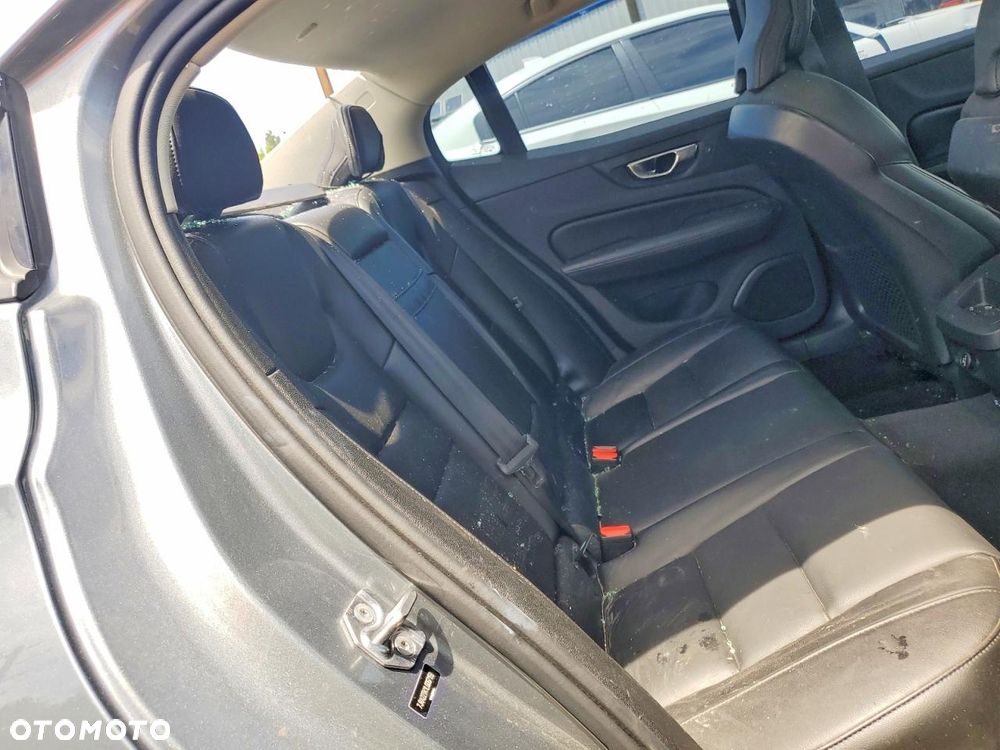 Volvo S60 - 12