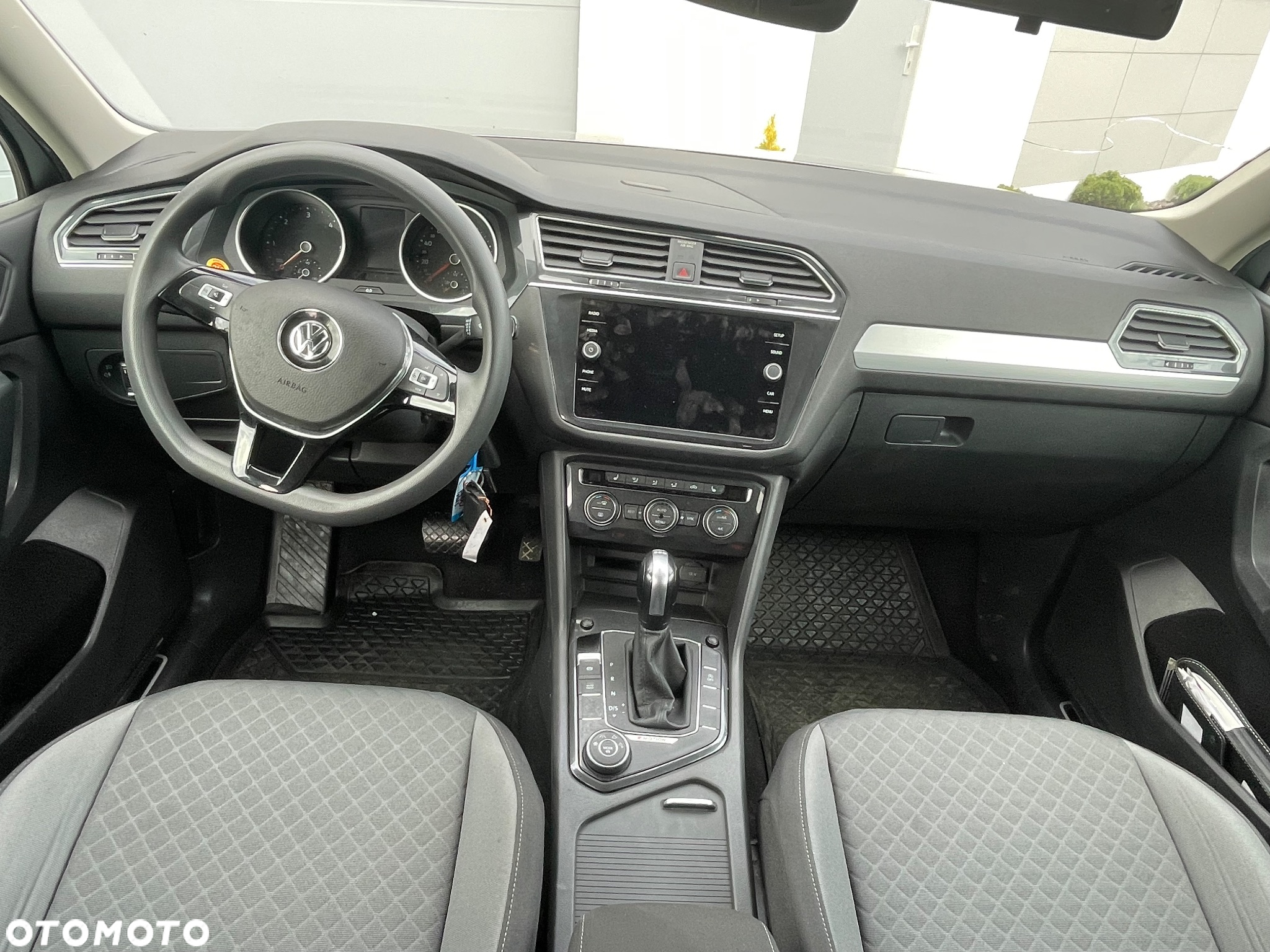 Volkswagen Tiguan Allspace 2.0 TDI 4Mot Life DSG - 9