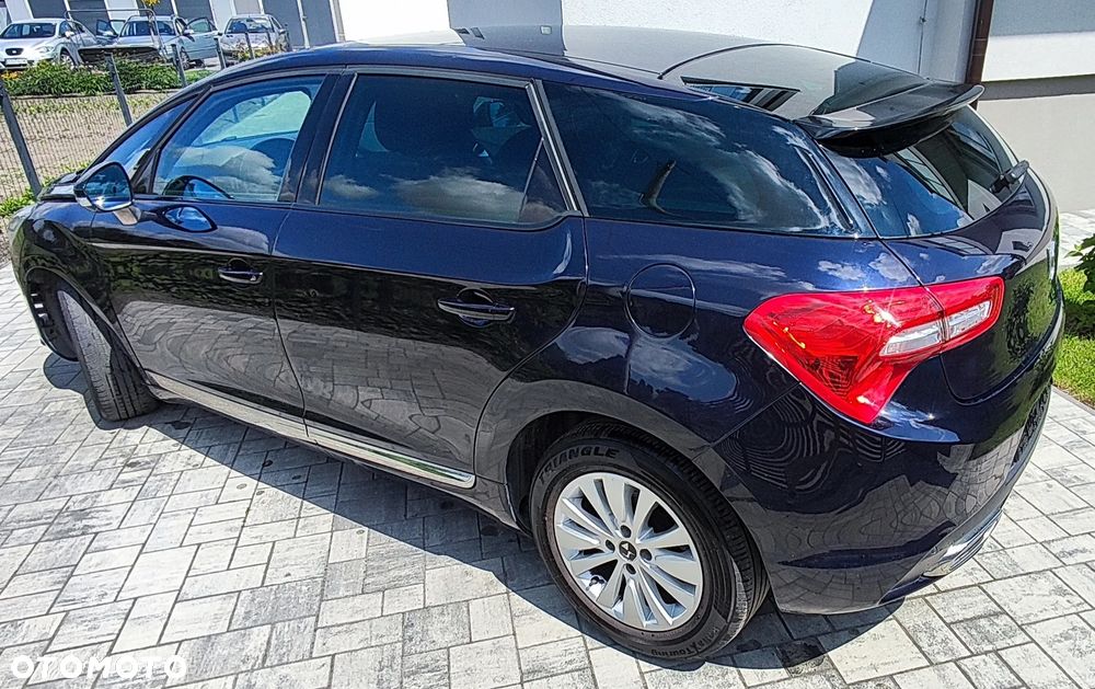 Peugeot 2008 1.6 BlueHDi Allure S&S - 4