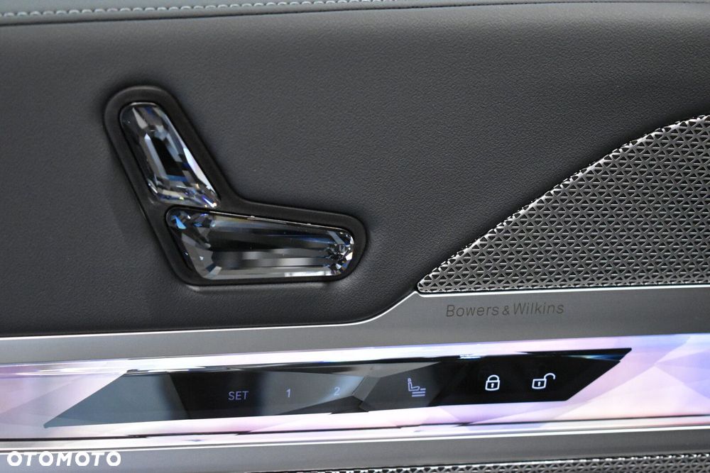 BMW Seria 7 - 10