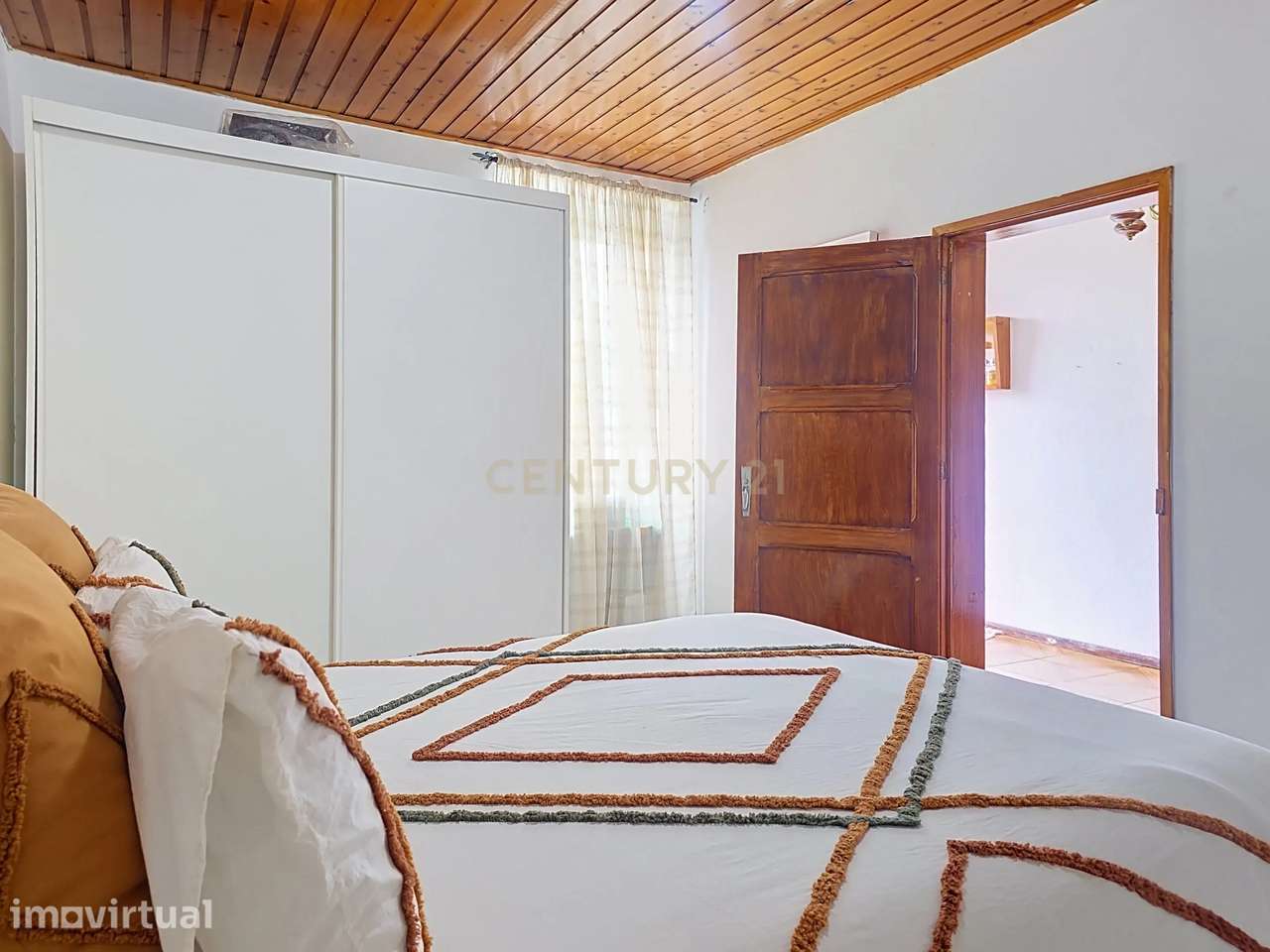 Casa T2+1 na Lomba do Pomar, Povoação. - Grande imagem: 4/27
