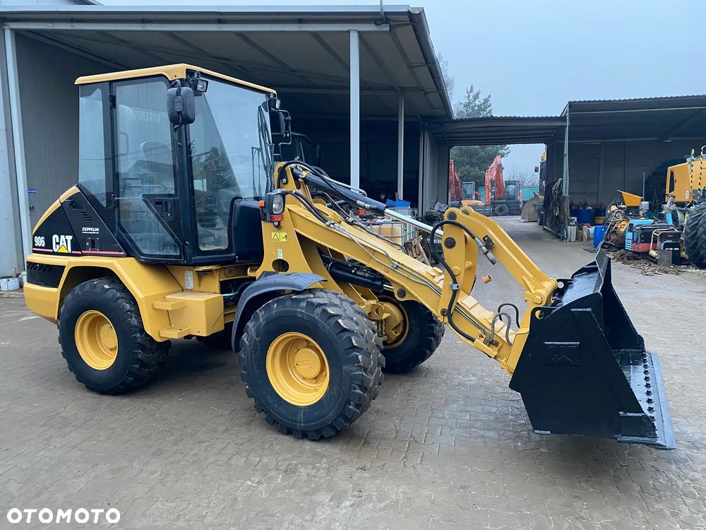 Caterpillar CAT 906, ŁYŻKA + WIDŁY, SUPER STAN, z NIEMIEC, SERWISOWANA W CAT - 9