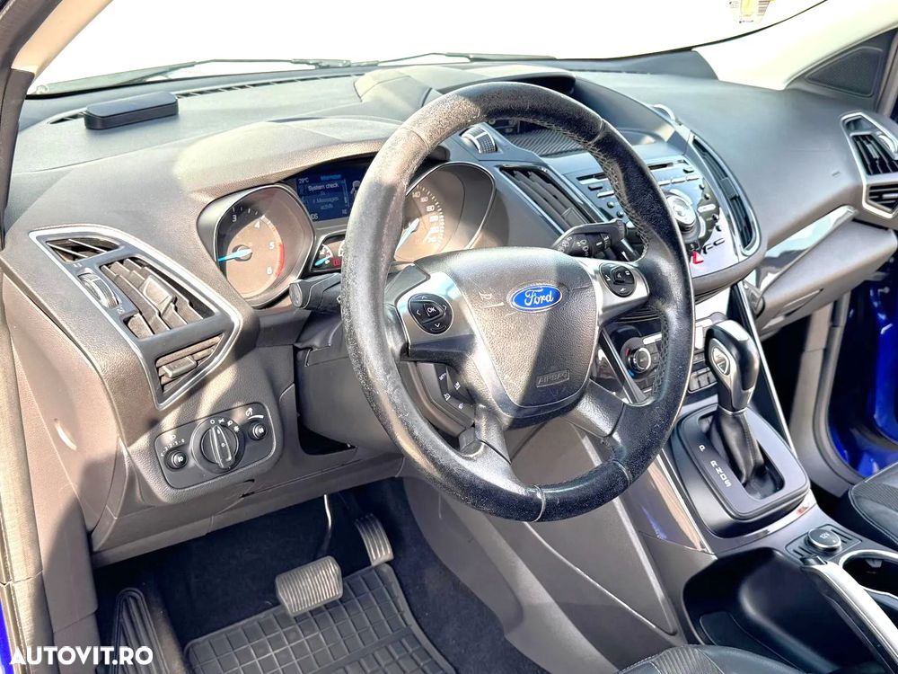 Ford Kuga 2.0 TDCi Powershift 4WD Titanium - 10