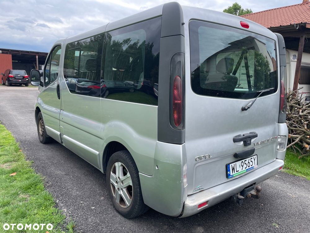 Opel Vivaro - 24