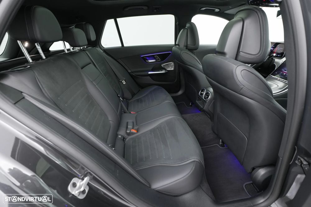 Mercedes-Benz C 300 de AMG Line - 32