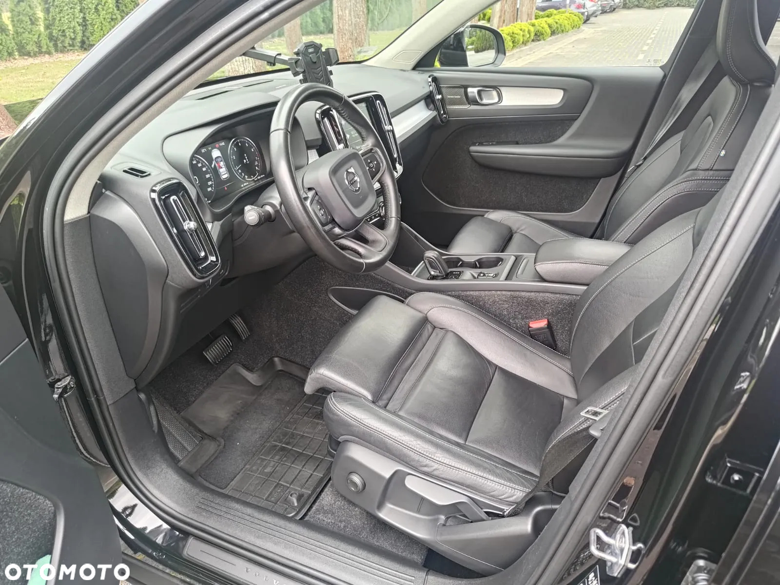 Volvo XC 40 T5 AWD Momentum - 11