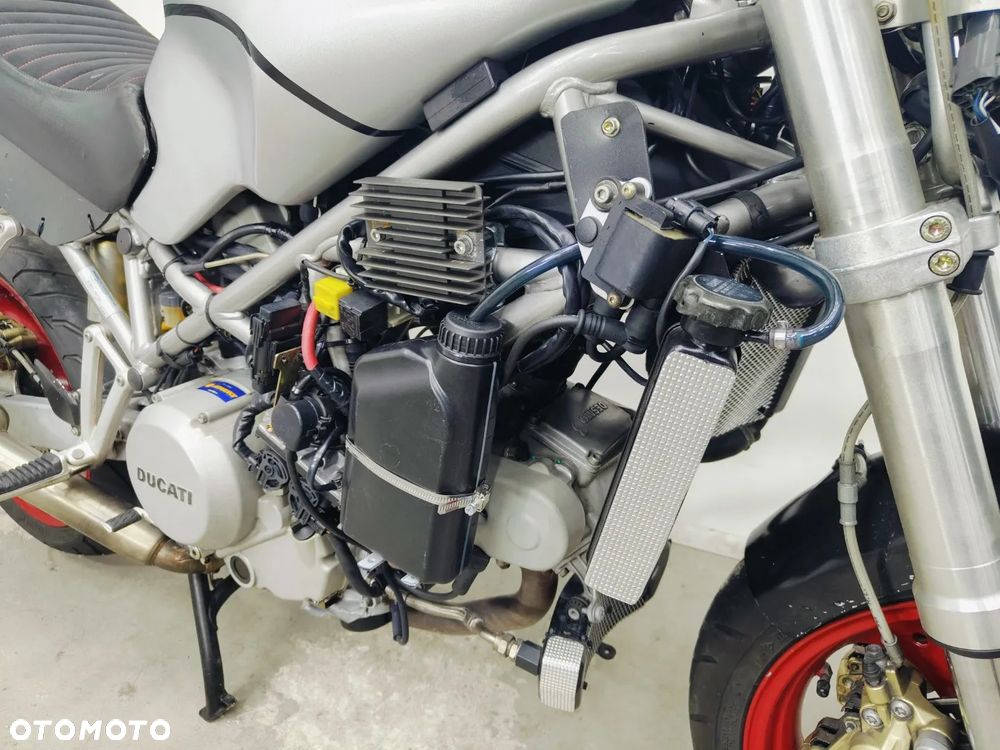 Ducati Monster - 5