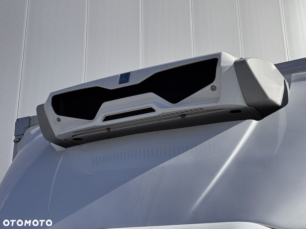Ford transit - 12
